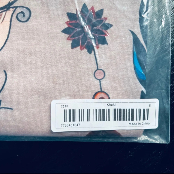 Tank Top w/Screen Printed Feather Design Size Small - Unbranded New in … - Picture 7 of 8